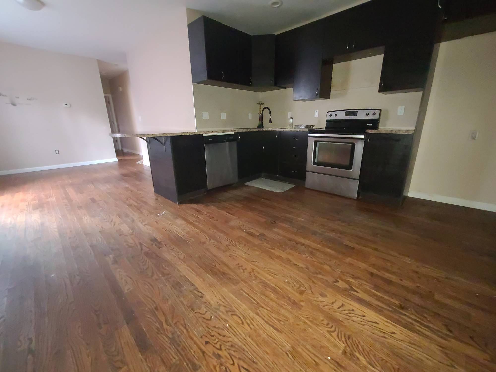 48 Elliott Street - 1E